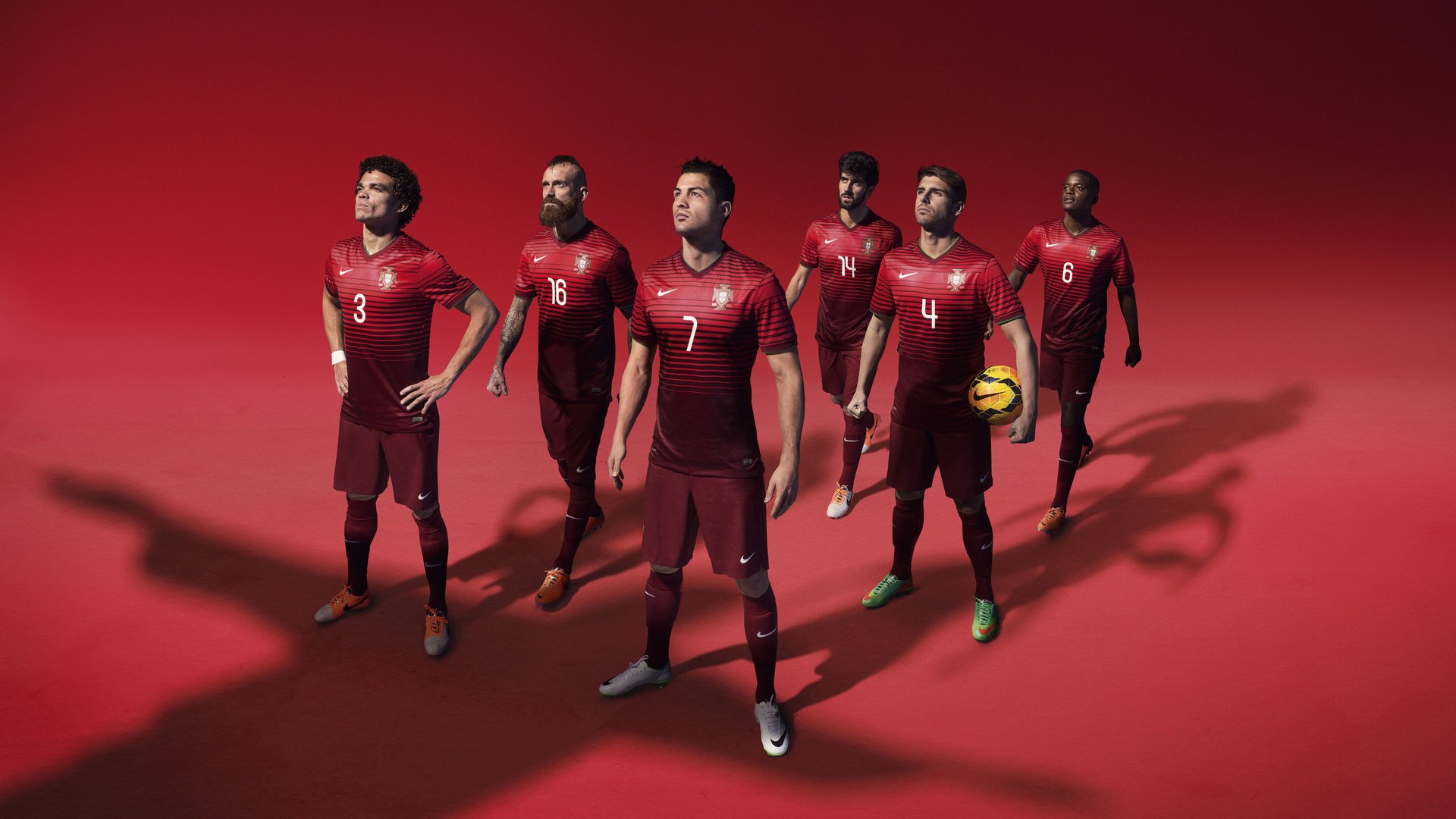 “安赫尔·巴尔博萨：阿根廷美洲狮队的全能前锋，快速崛起中的新星”